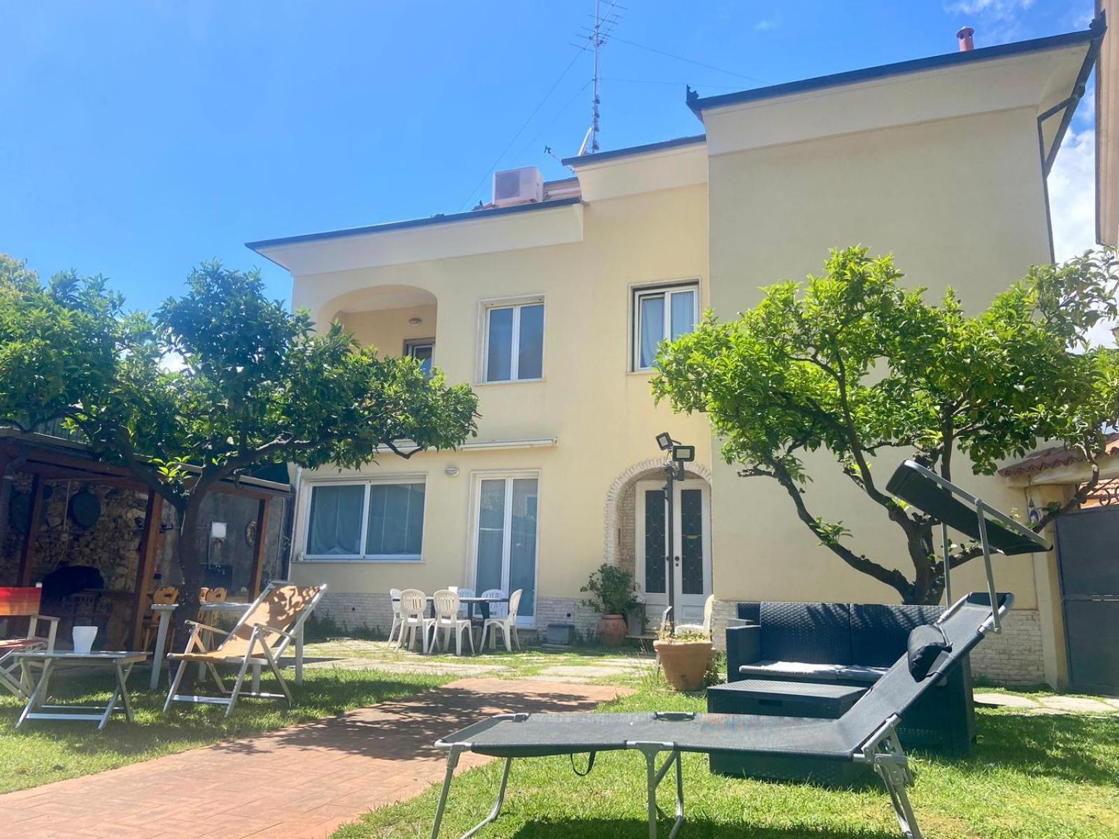 Villa Marcellina Loano Exterior foto